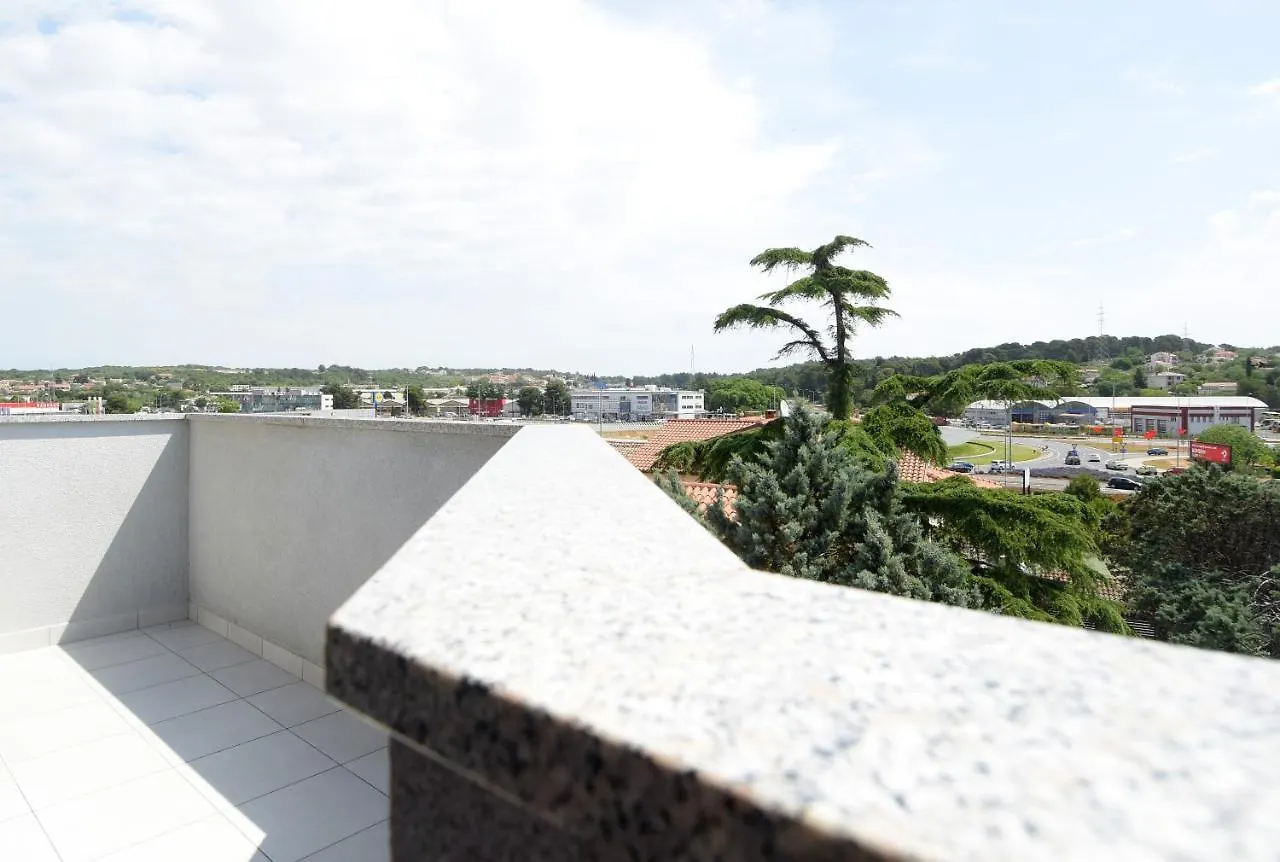 Beautiful Apartment Butterfly With Free Parking Pula Croatia