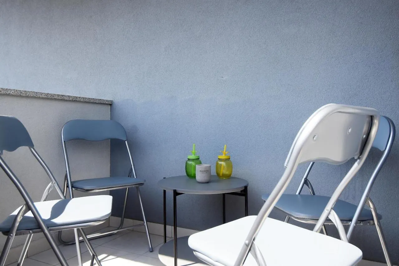 Beautiful Apartment Butterfly With Free Parking Pula