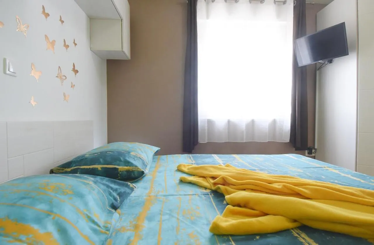 Beautiful Apartment Butterfly With Free Parking Pula Croatia