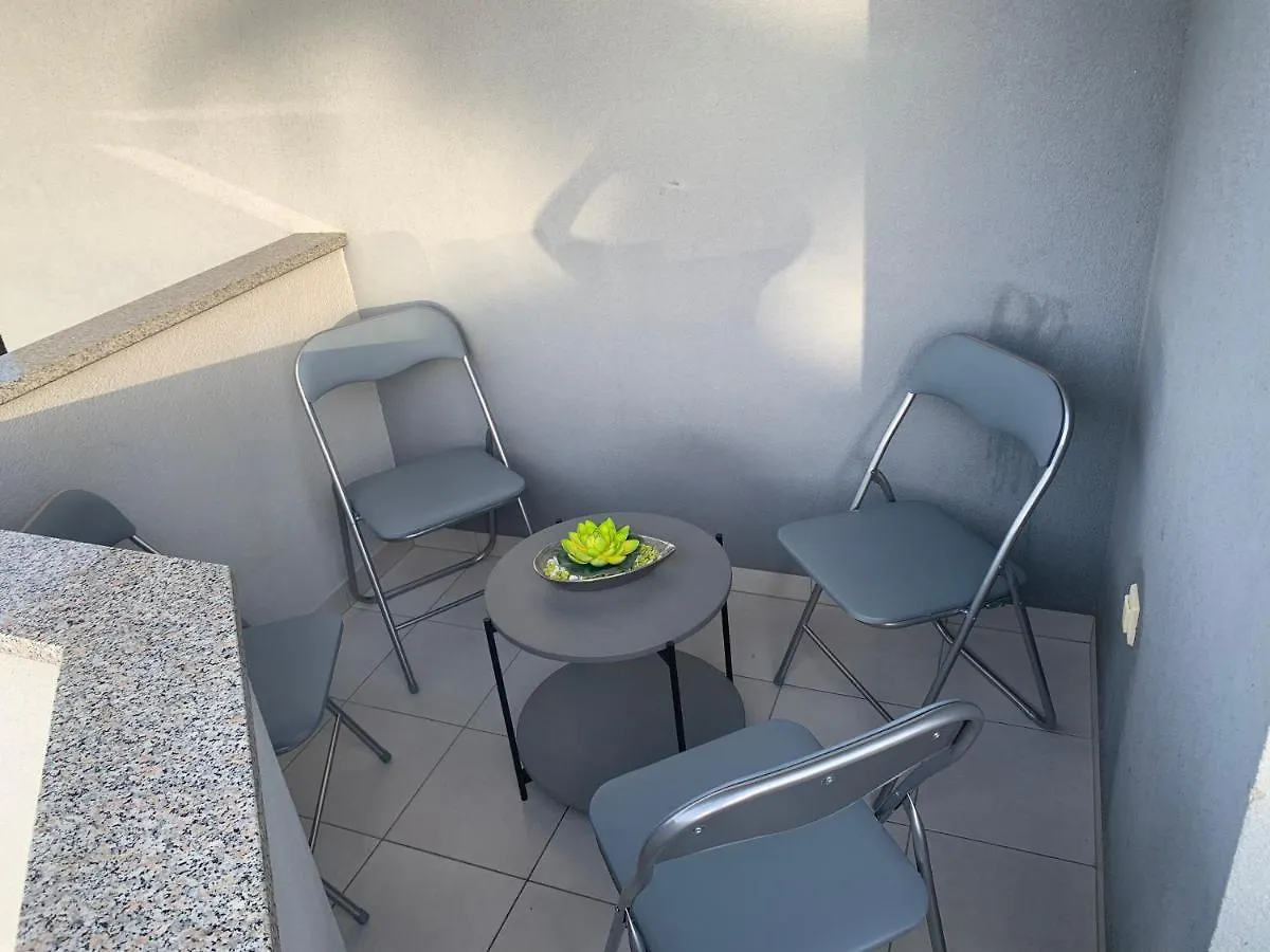 Beautiful Apartment Butterfly With Free Parking Pula 0*,  Croatia